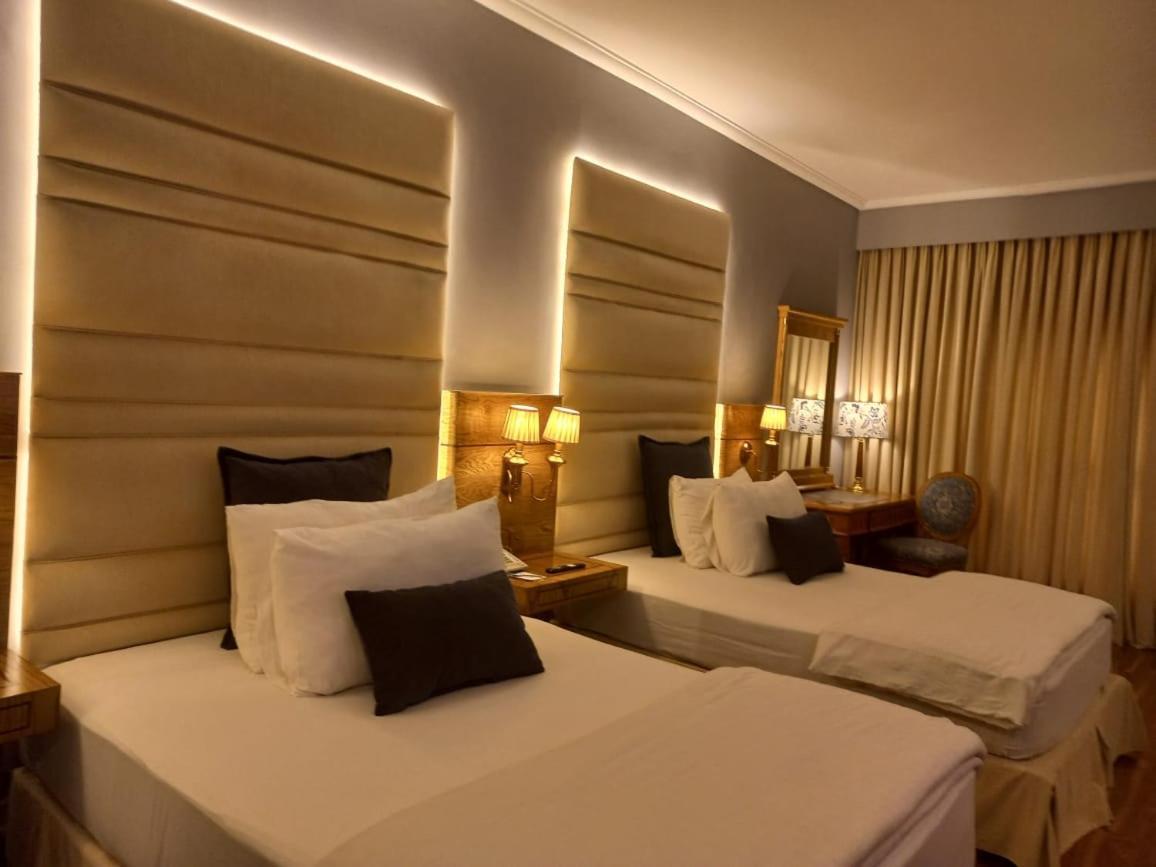 Hotel Crown Plaza Islamabad Exterior foto